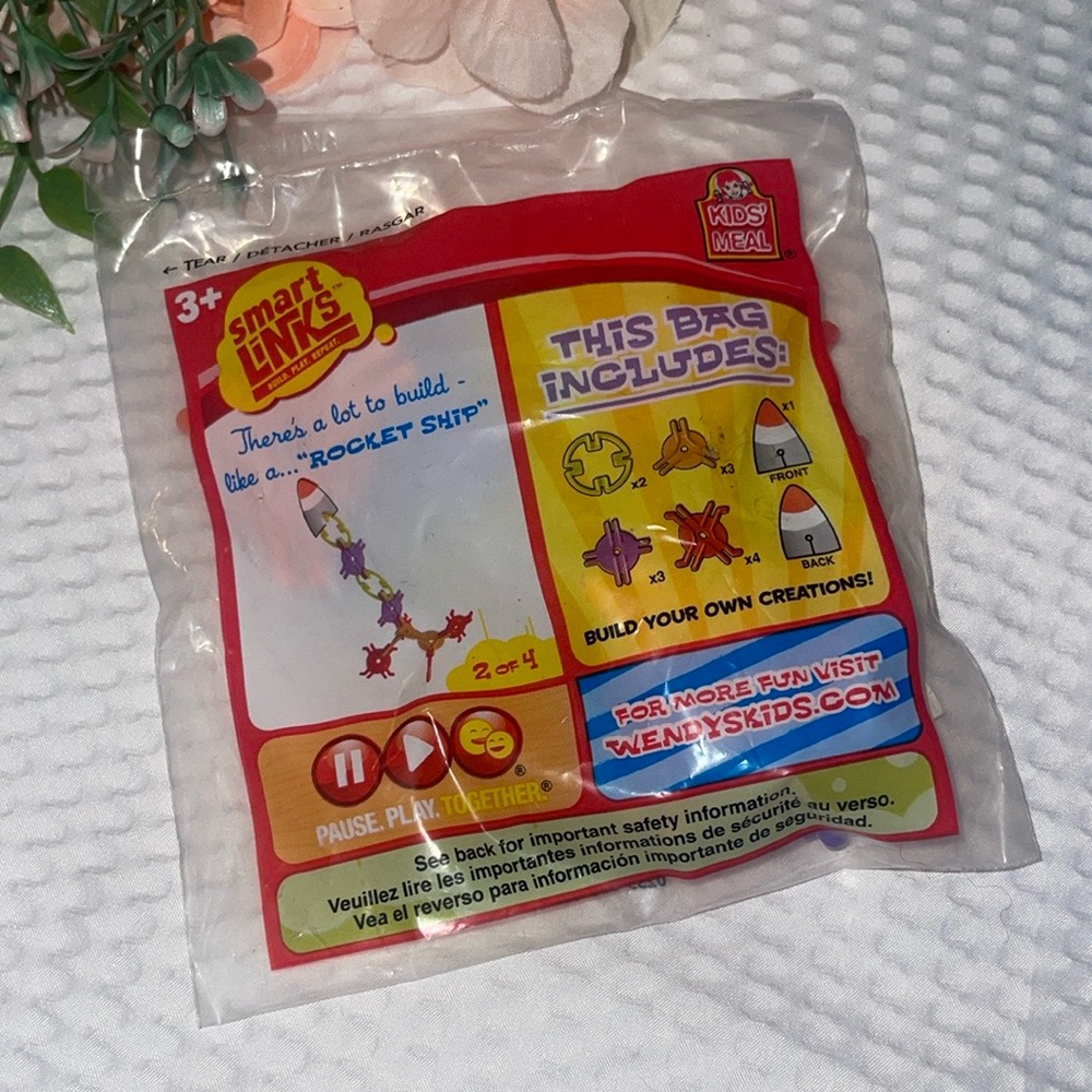 Wendys Kids Meal Smart Links Toy 2012  ~ Never Opened ~